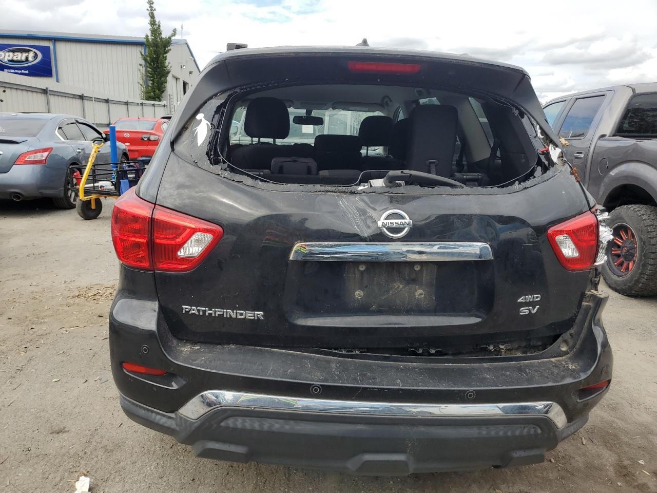 2018 Nissan Pathfinder S VIN: 5N1DR2MM3JC652414 Lot: 74629984