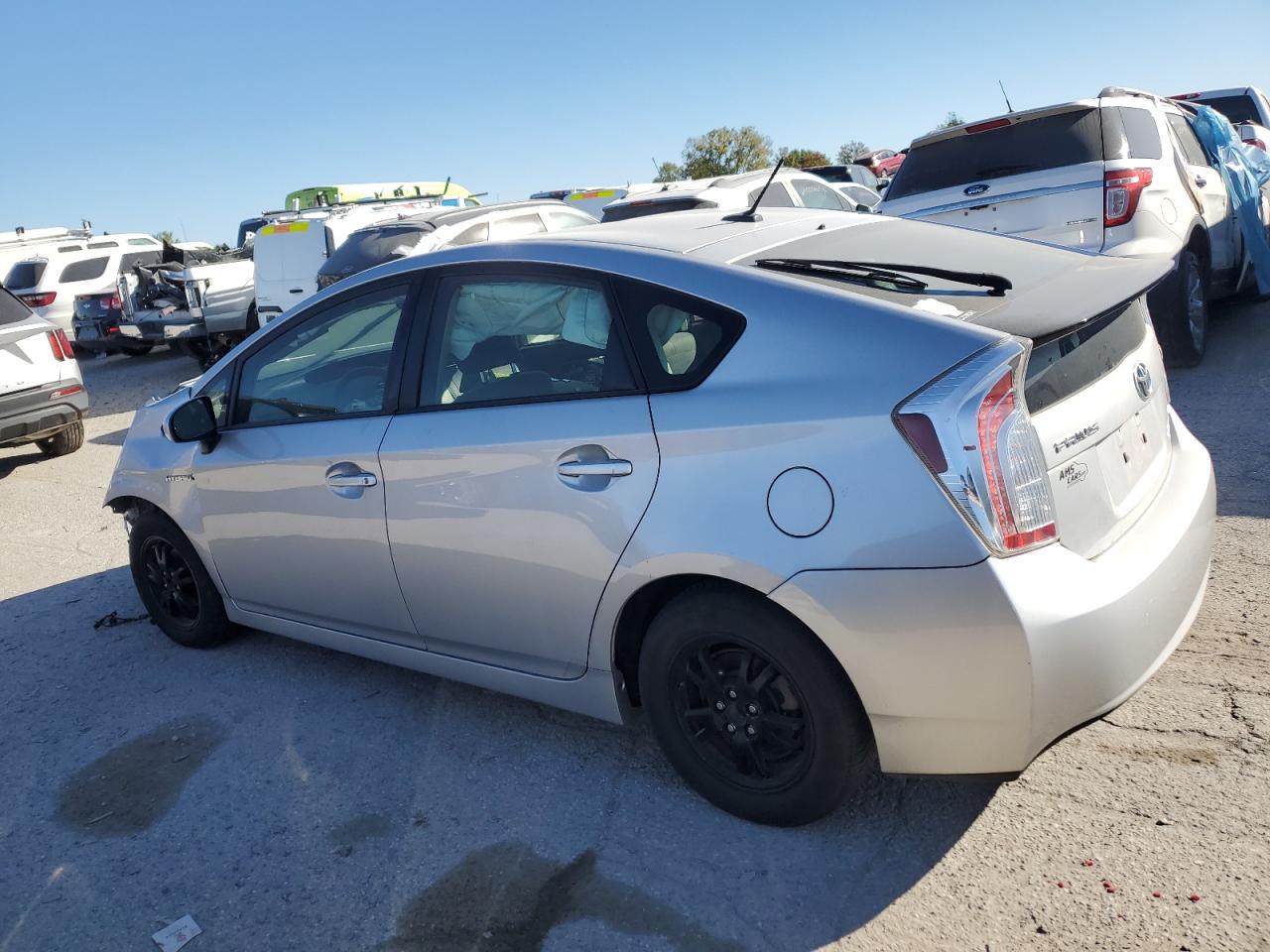 2013 Toyota Prius - Image 2