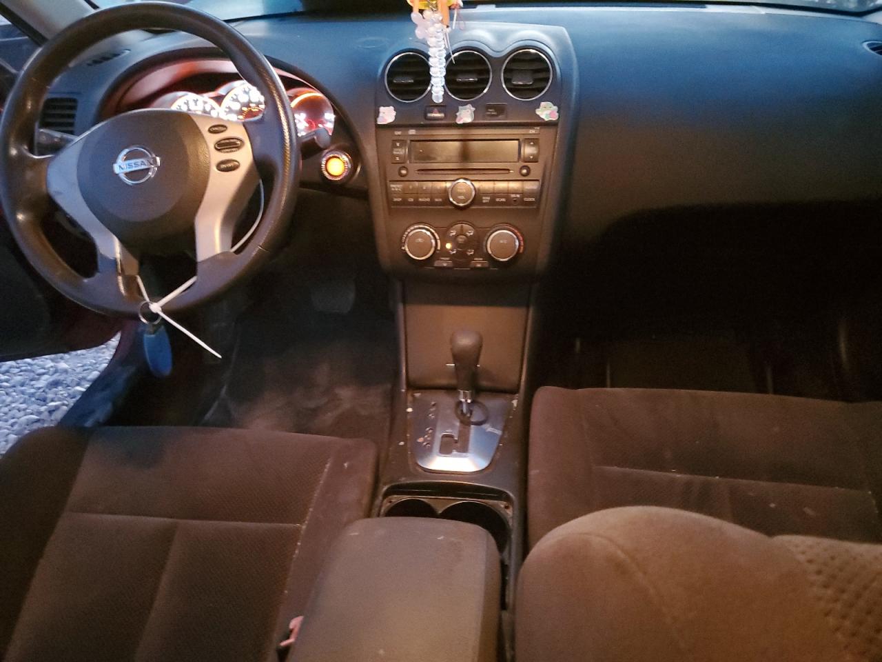 2009 Nissan Altima - Image 8