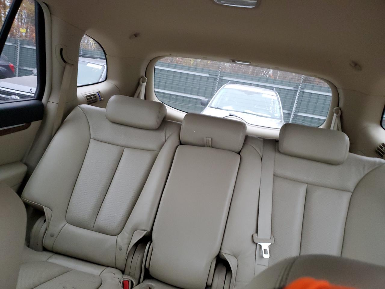 2007 Hyundai Santa Fe - Image 10