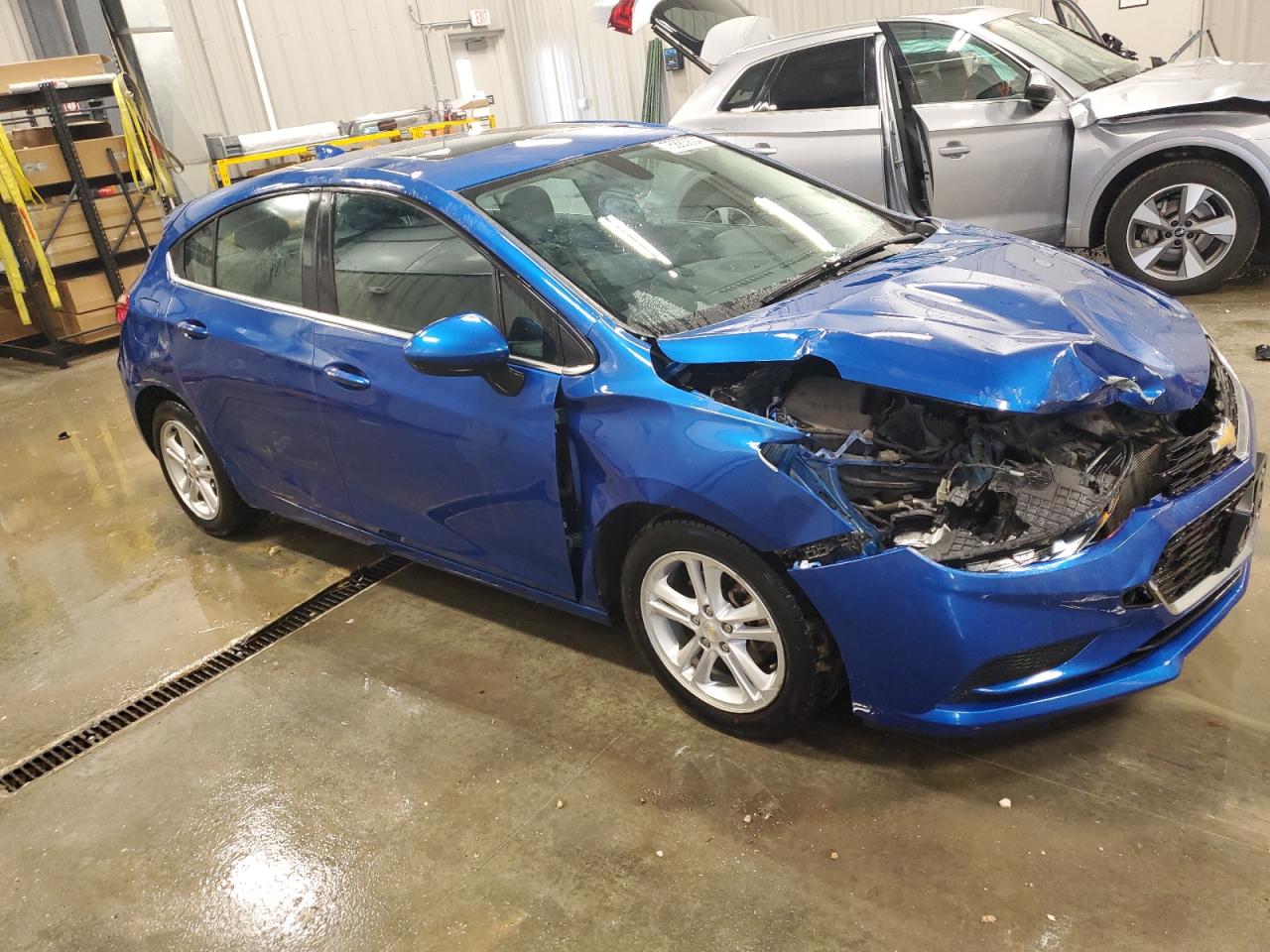 2017 Chevrolet Cruze - Image 4