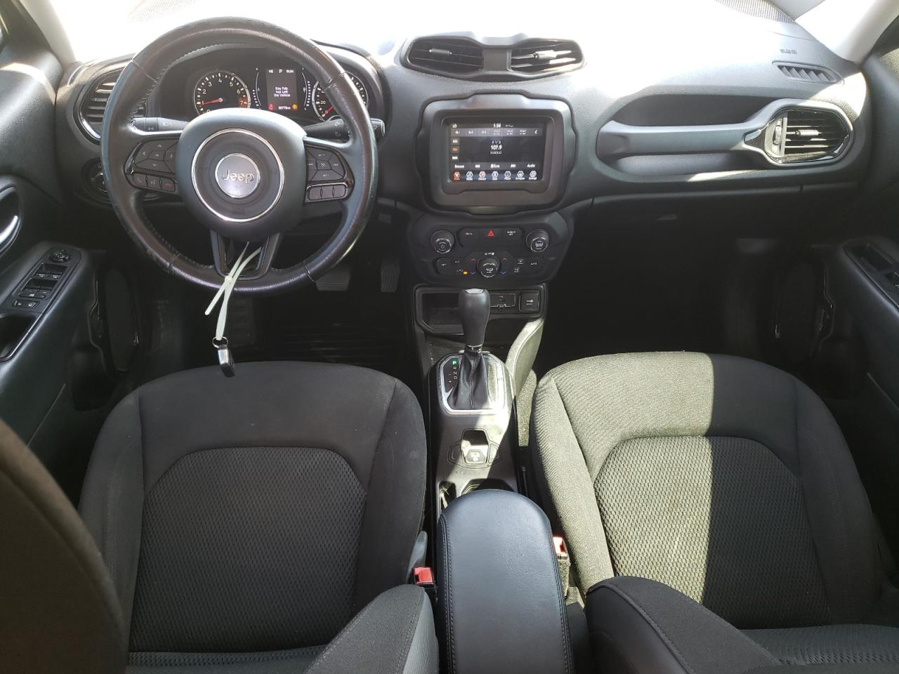 ZACCJABB1JPH21115 2018 Jeep Renegade Latitude