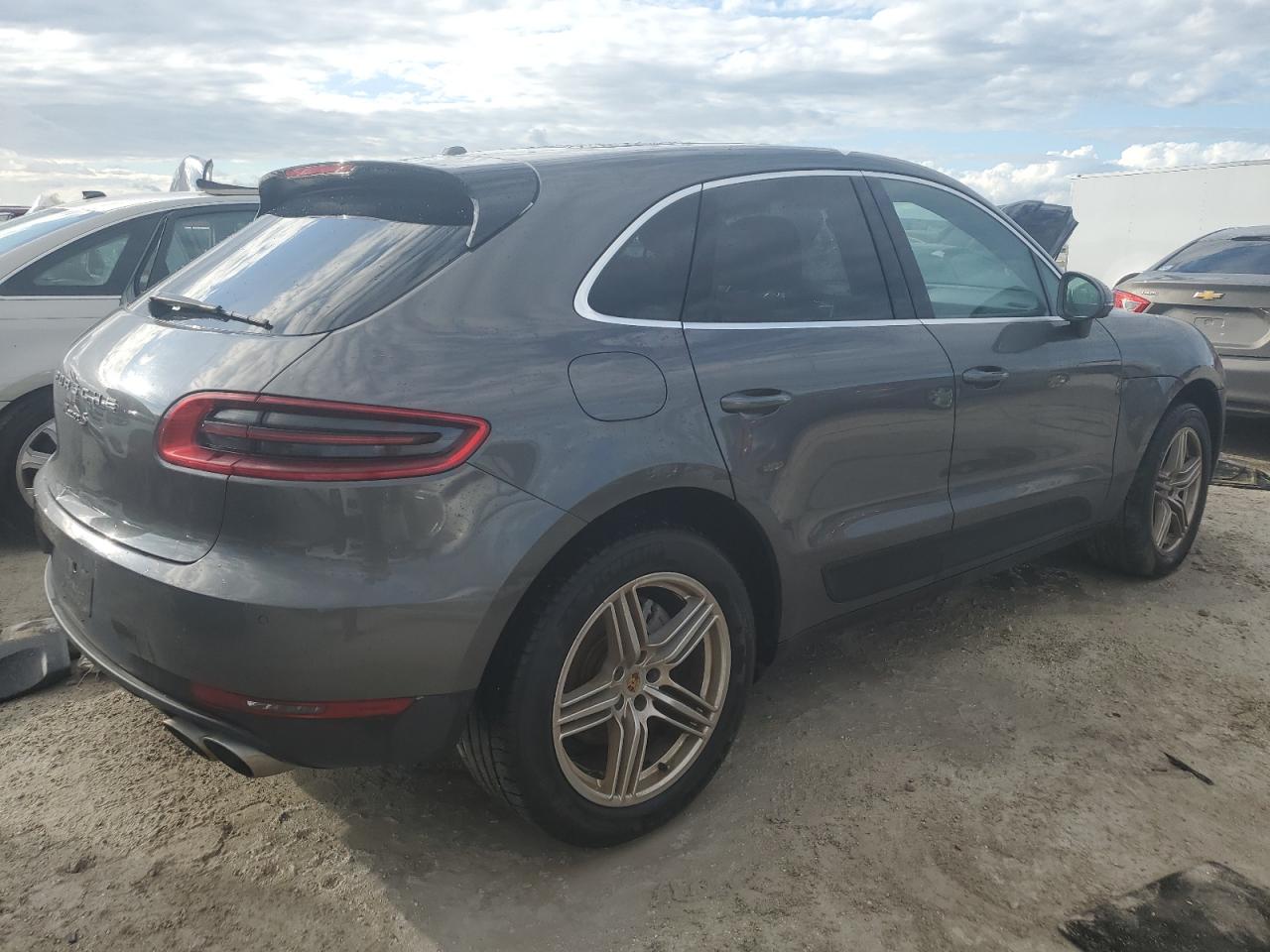 2016 Porsche Macan S VIN: WP1AB2A58GLB44276 Lot: 74739314