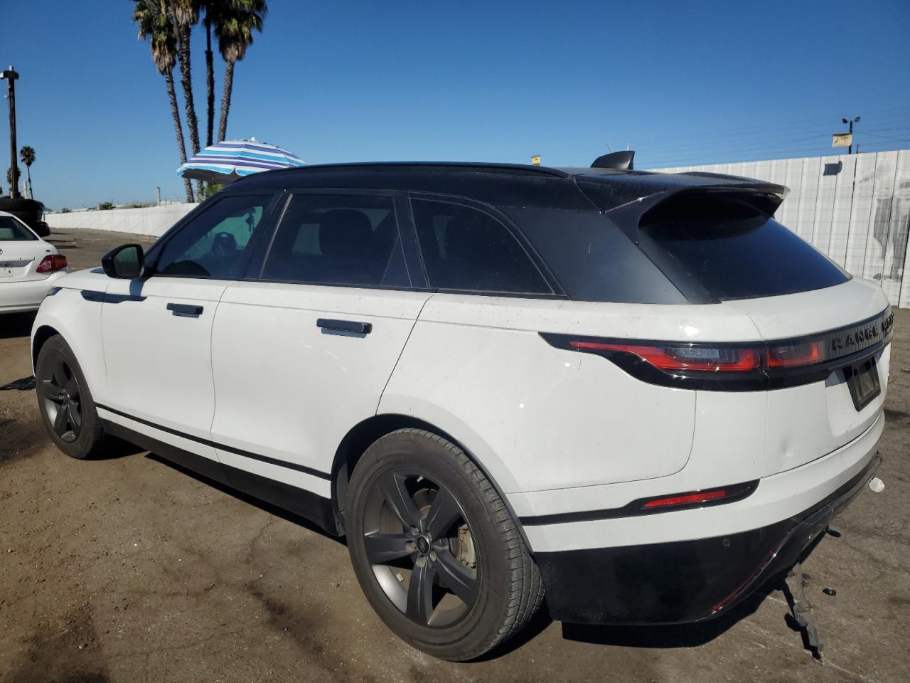 2020 Land Rover Range Rover - Image 2