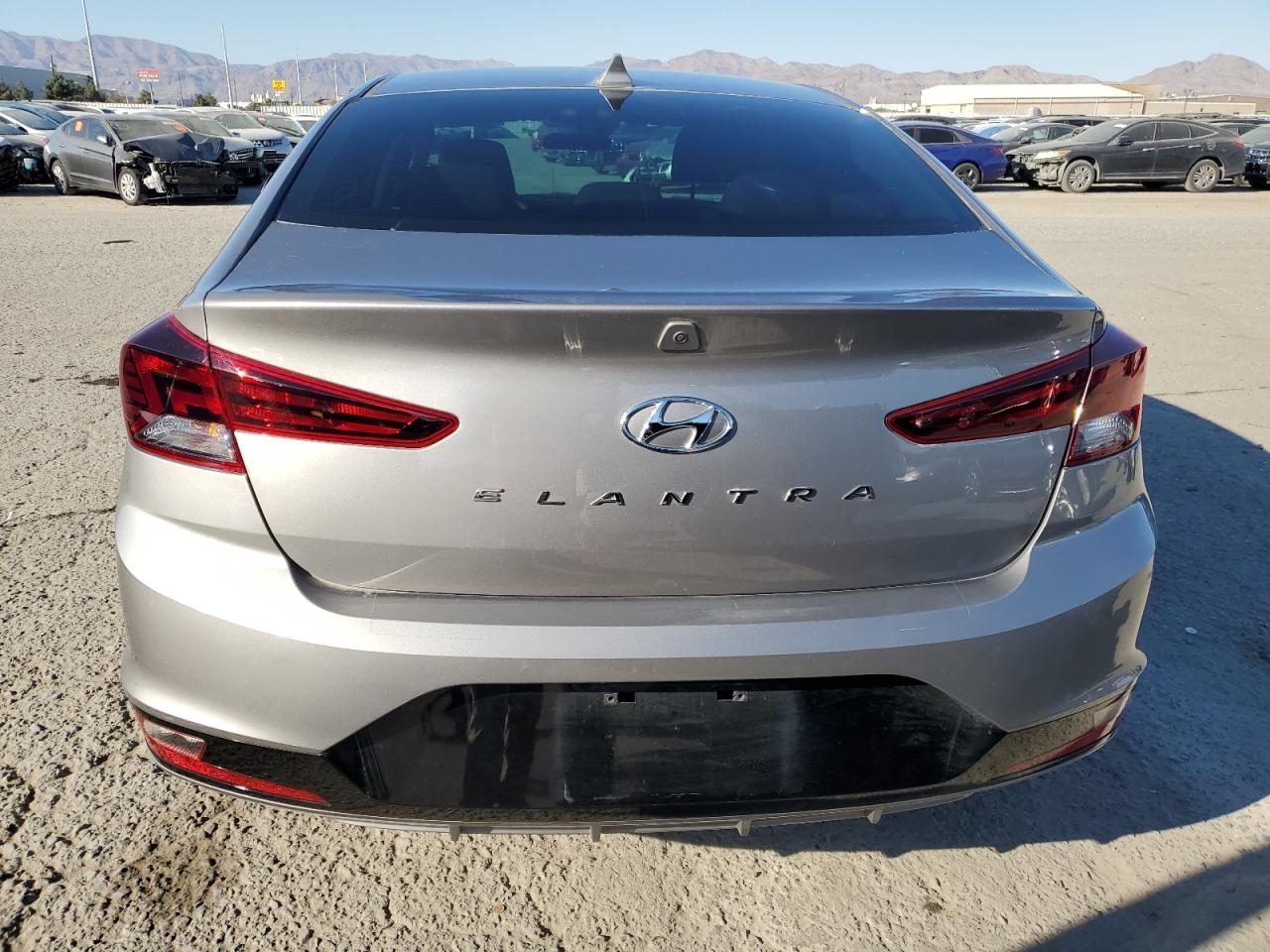 2020 Hyundai Elantra Sel VIN: KMHD84LF8LU071070 Lot: 74708384