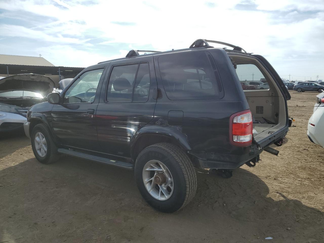 2001 Nissan Pathfinder - Image 2