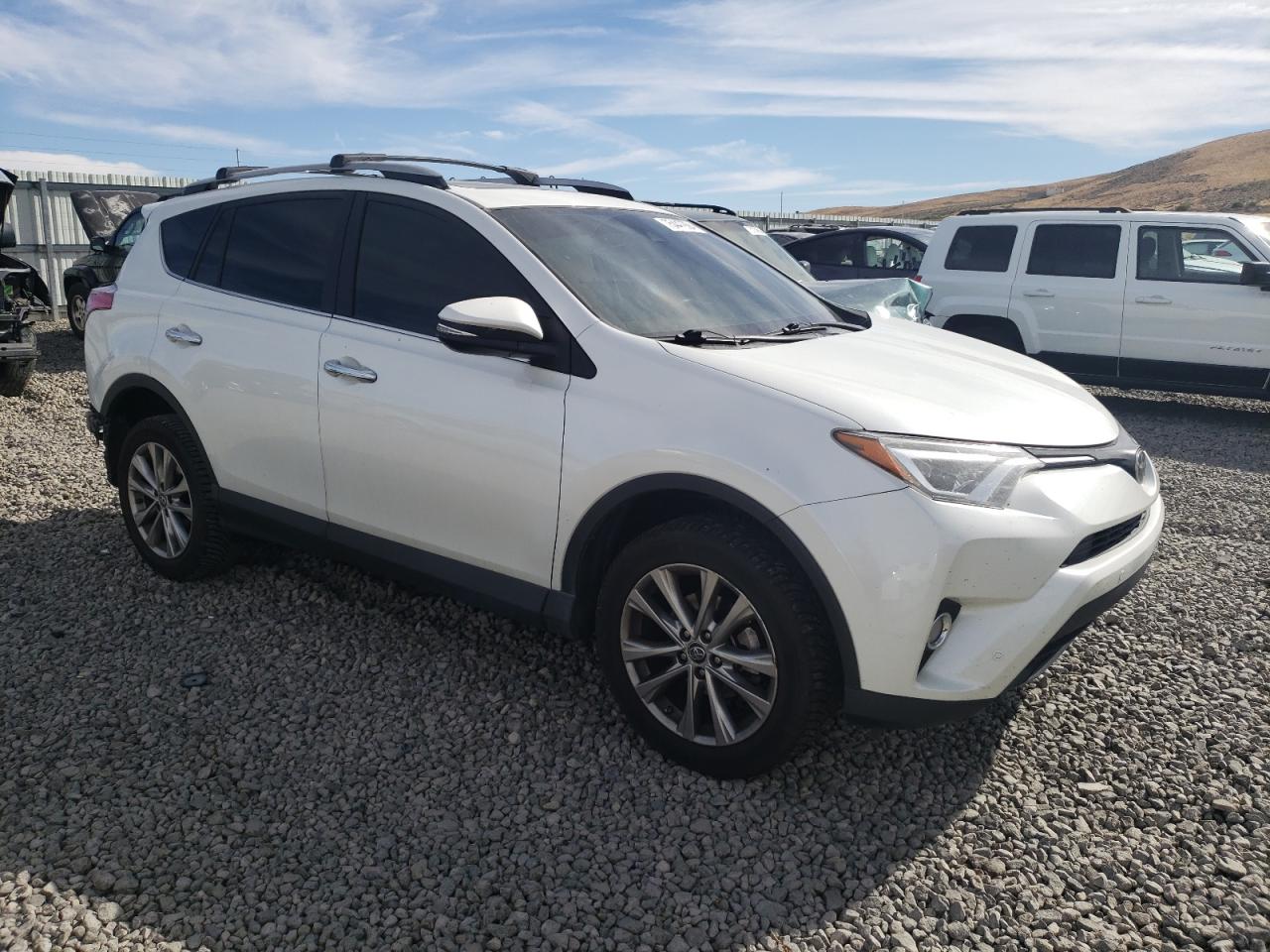 2017 Toyota RAV 4 - Image 4