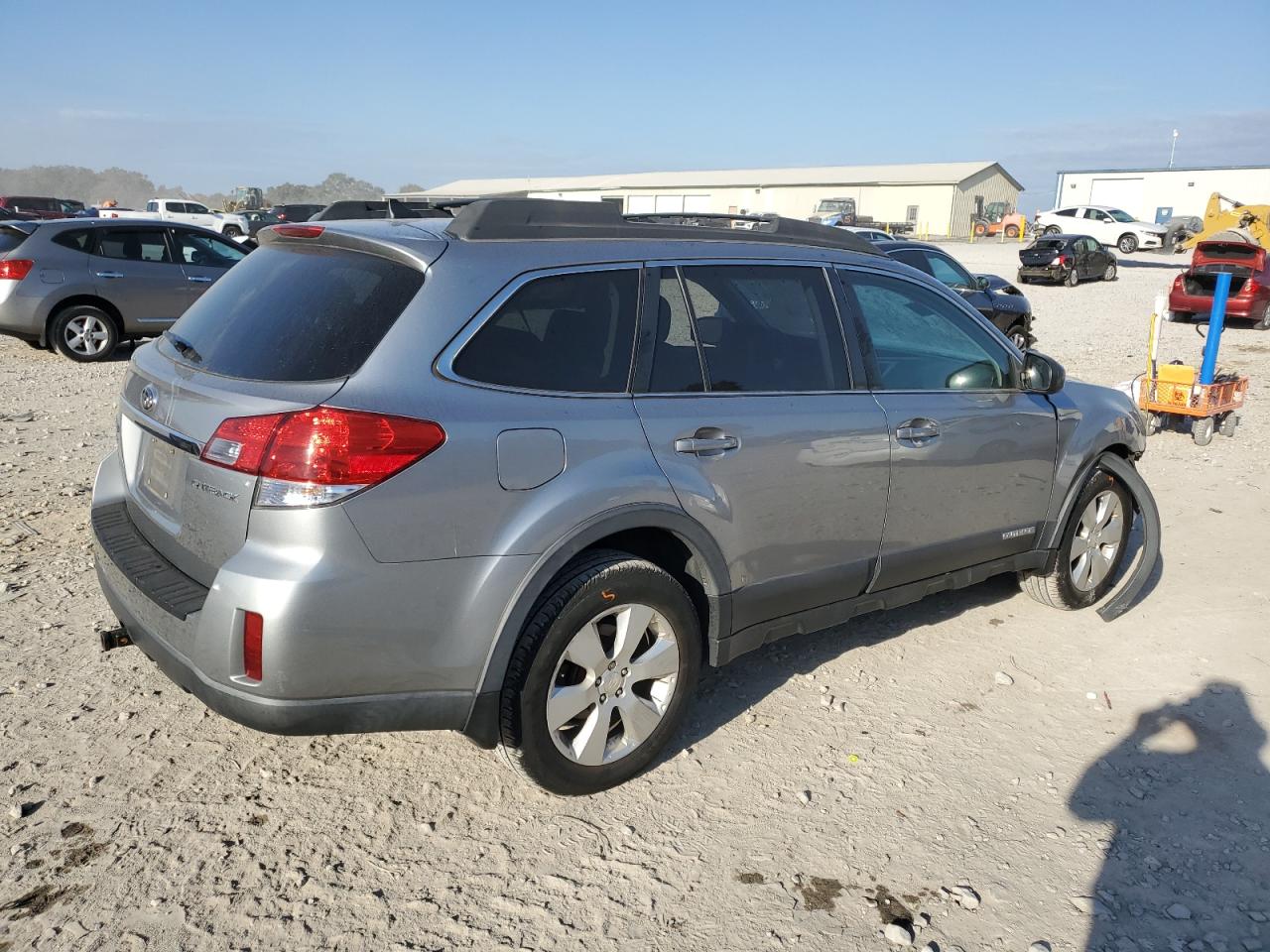 2011 Subaru Outback - Image 3