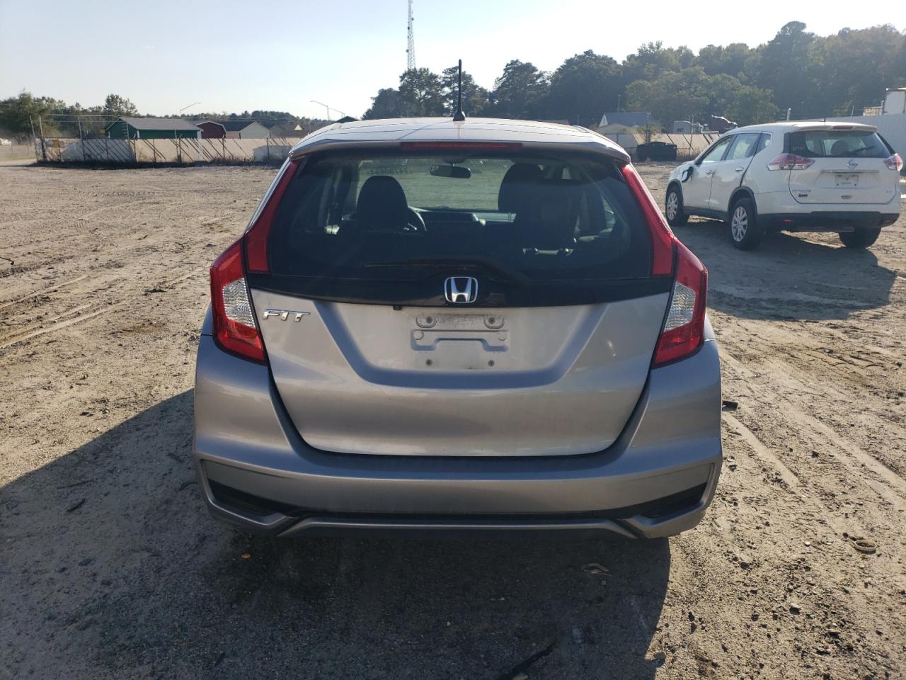 2020 Honda Fit Lx VIN: 3HGGK5H45LM728235 Lot: 74780654