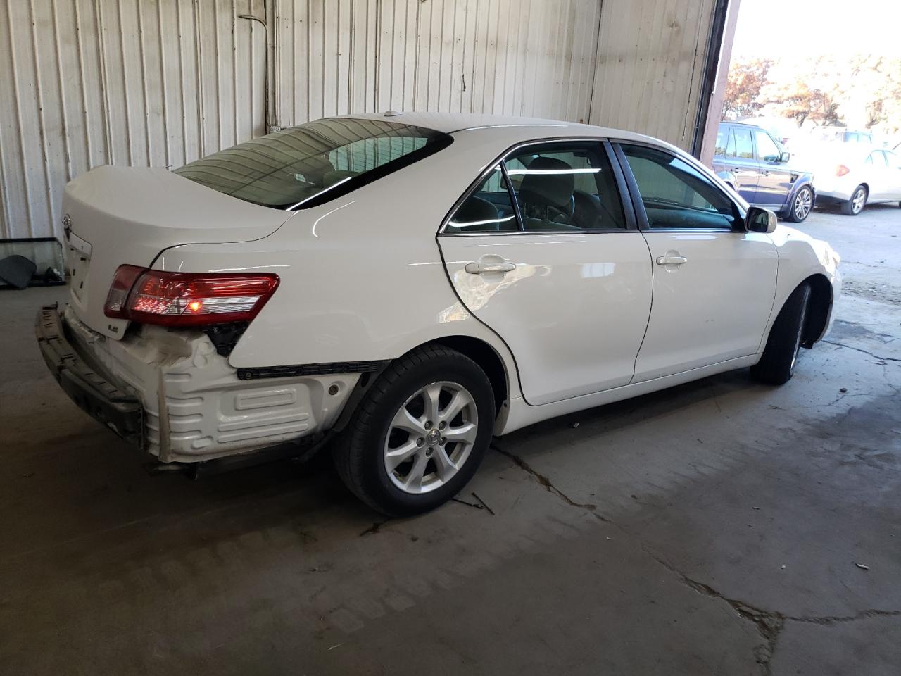 2011 Toyota Camry - Image 3