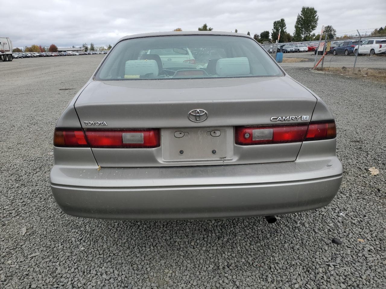 1999 Toyota Camry Ce VIN: 4T1BG22K7XU499702 Lot: 75886124