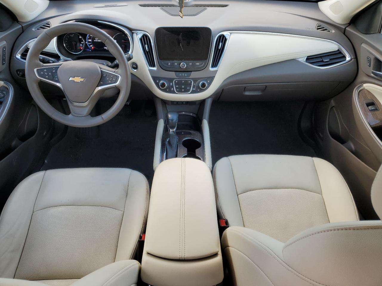 2023 Chevrolet Malibu - Image 8