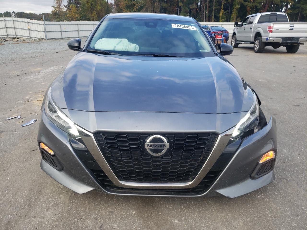 2021 Nissan Altima - Image 5