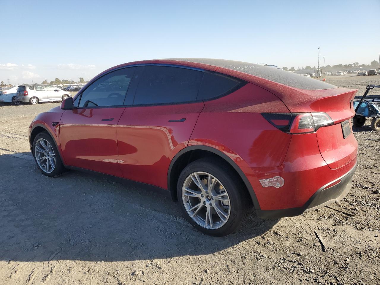 7SAYGDEE5PF899365 2023 TESLA MODEL Y - Image 2