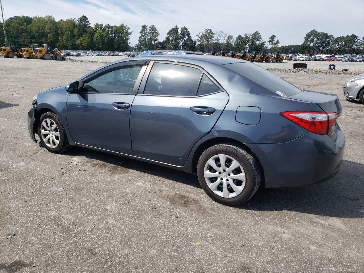 VIN 2T1BURHE4FC312323 2015 TOYOTA COROLLA no.2