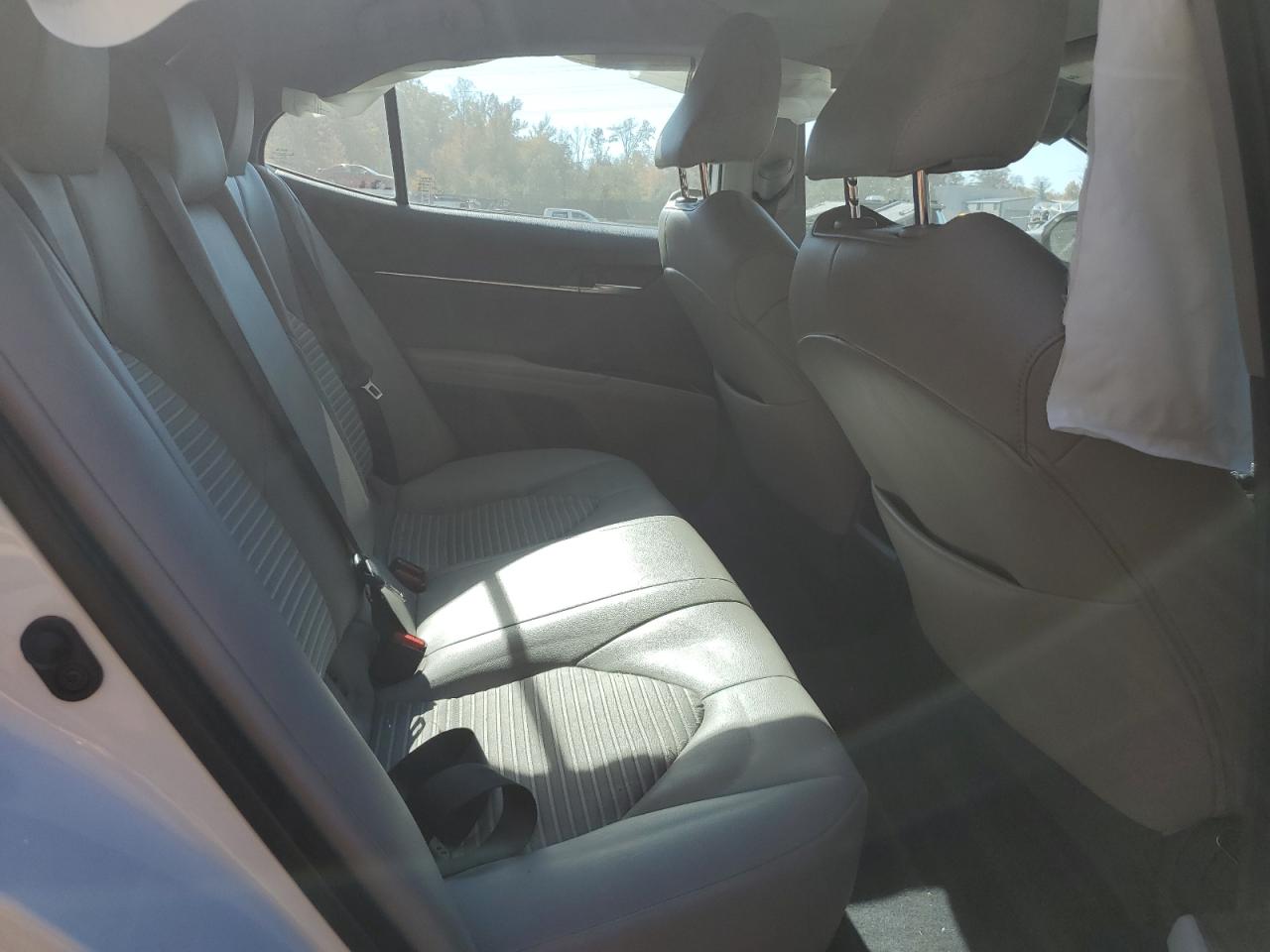 2019 Toyota Camry - Image 10