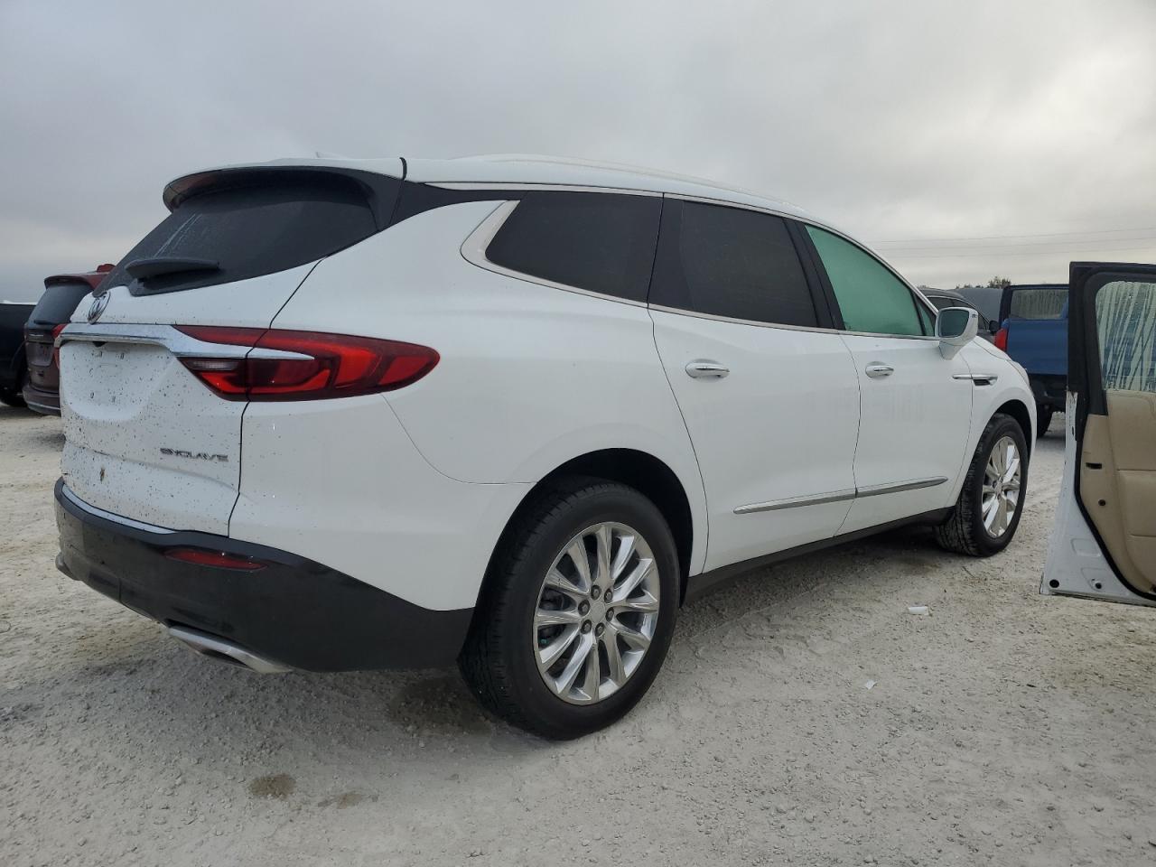2019 Buick Enclave - Image 3