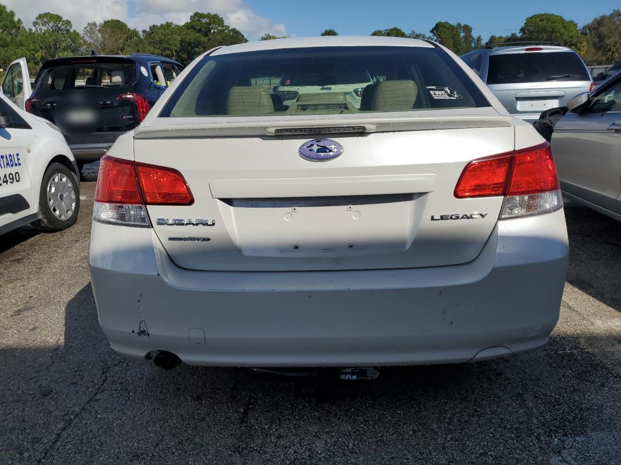 2010 Subaru Legacy 2.5I Limited VIN: 4S3BMCK67A3242820 Lot: 76161604