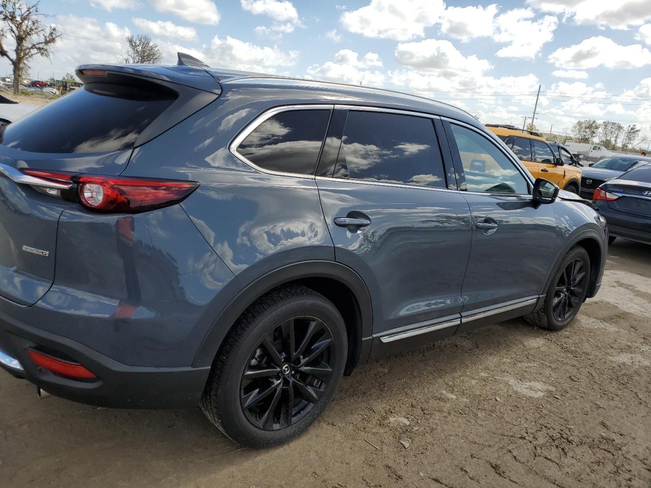 2022 Mazda CX-9 - Image 3