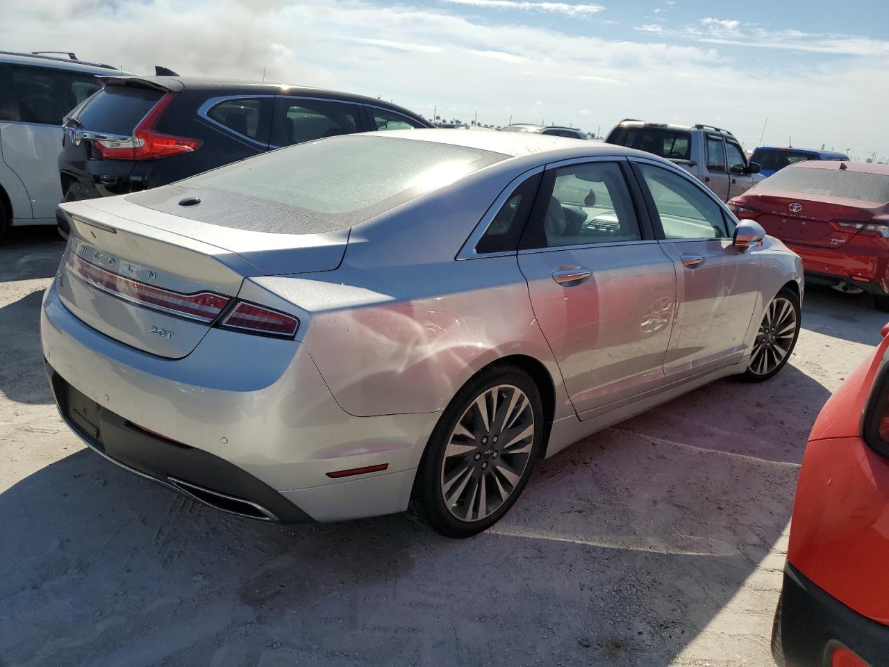 2018 Lincoln MKZ - Image 3