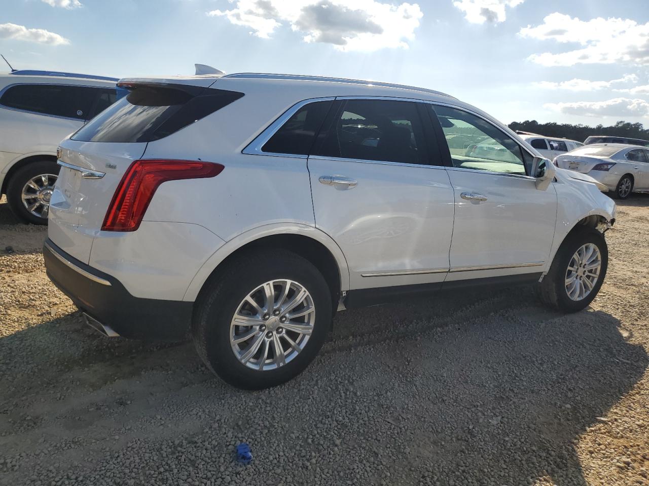 2019 Cadillac XT5 - Image 3