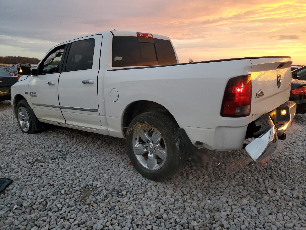 2015 RAM 1500 - Image 2