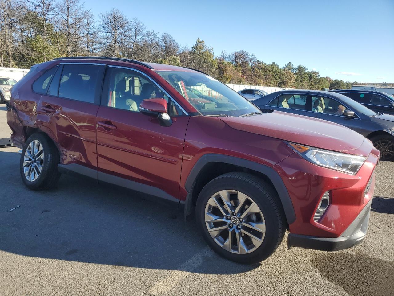 2019 Toyota RAV 4 - Image 4