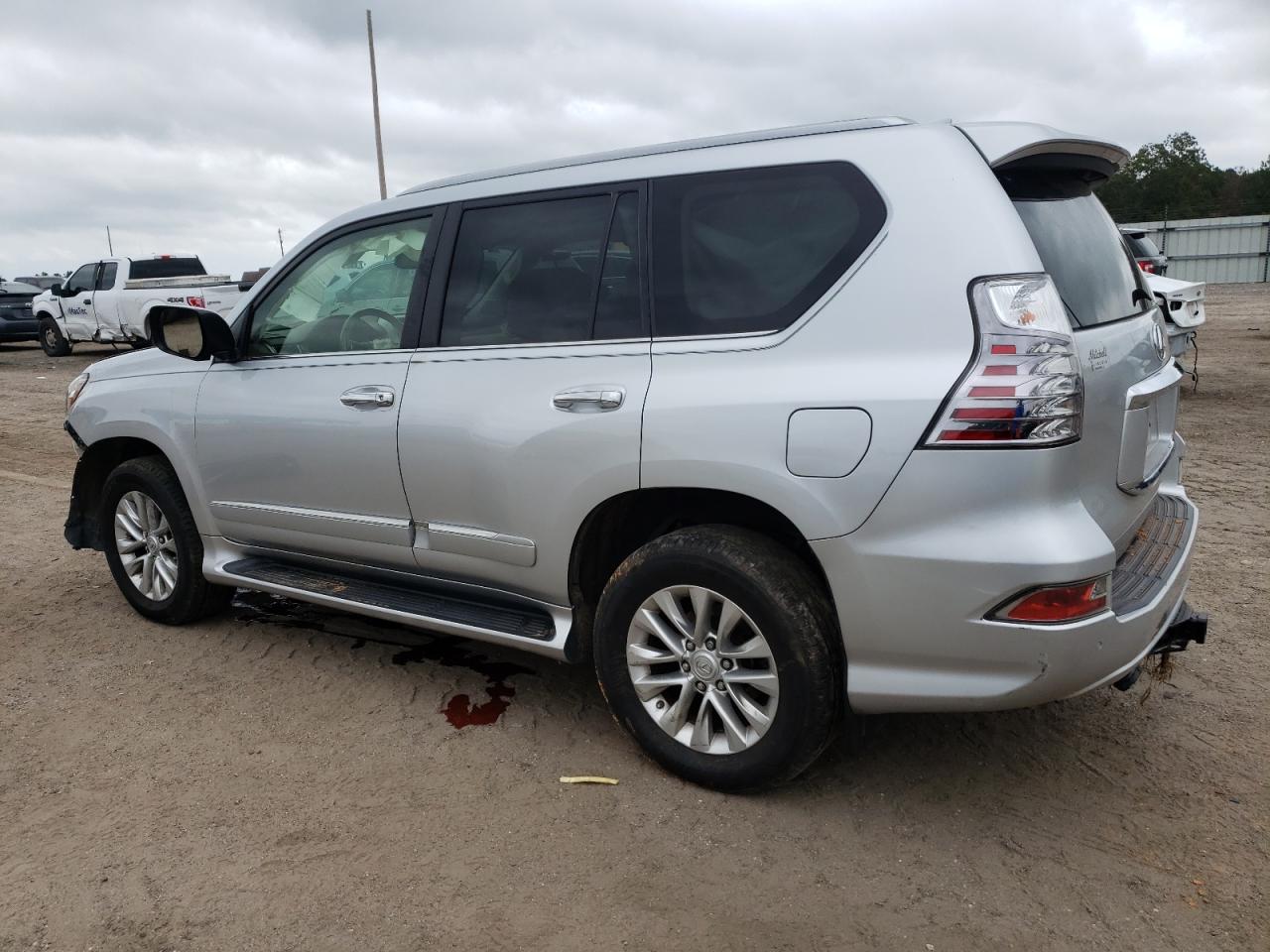 2017 Lexus GX - Image 2