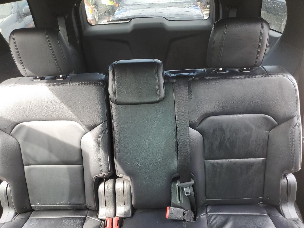 2017 Ford Explorer - Image 10