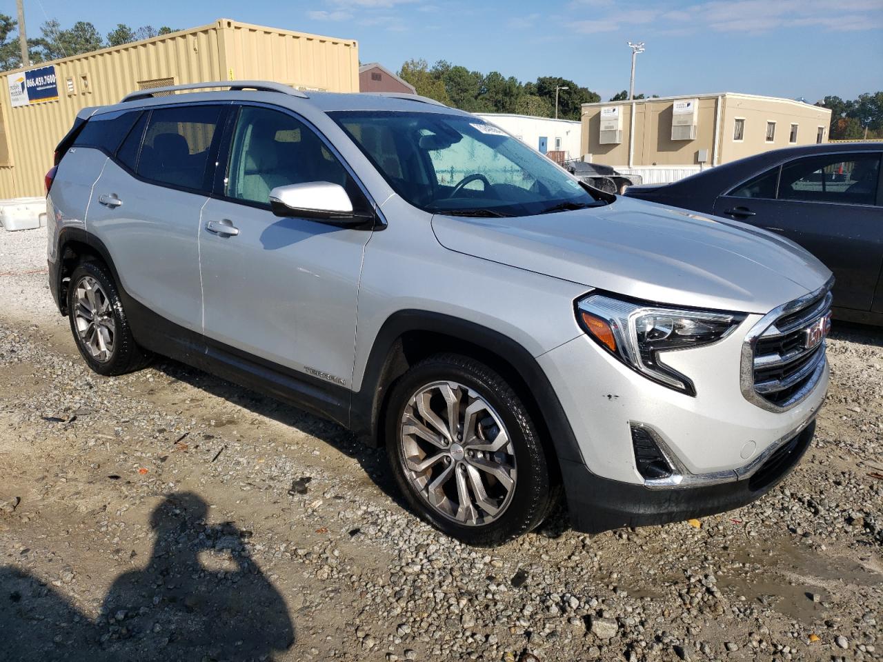 2020 GMC Terrain - Image 4