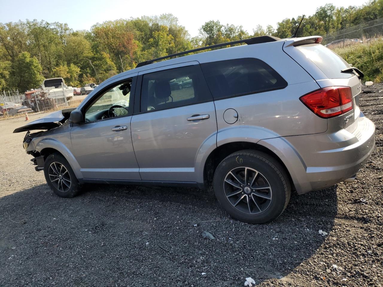 2018 Dodge Journey - Image 2