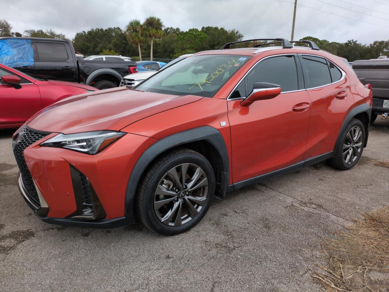 JTHY3JBH8K2006508 2019 LEXUS UX - Image 1