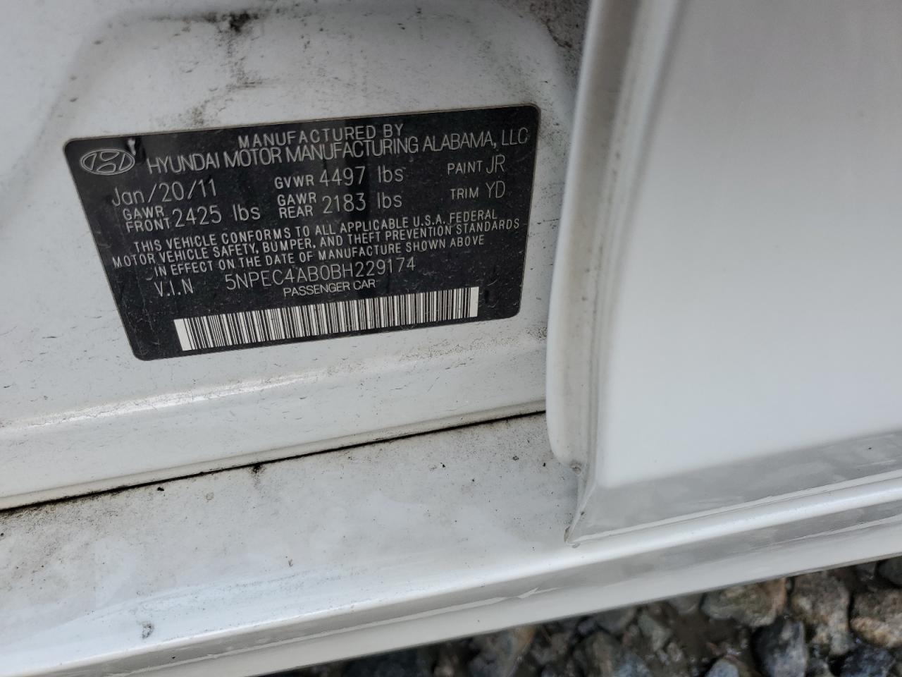 2011 Hyundai Sonata - Image 12