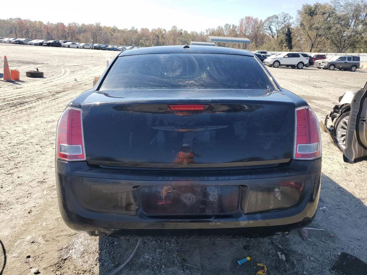 2012 Chrysler 300 - Image 6