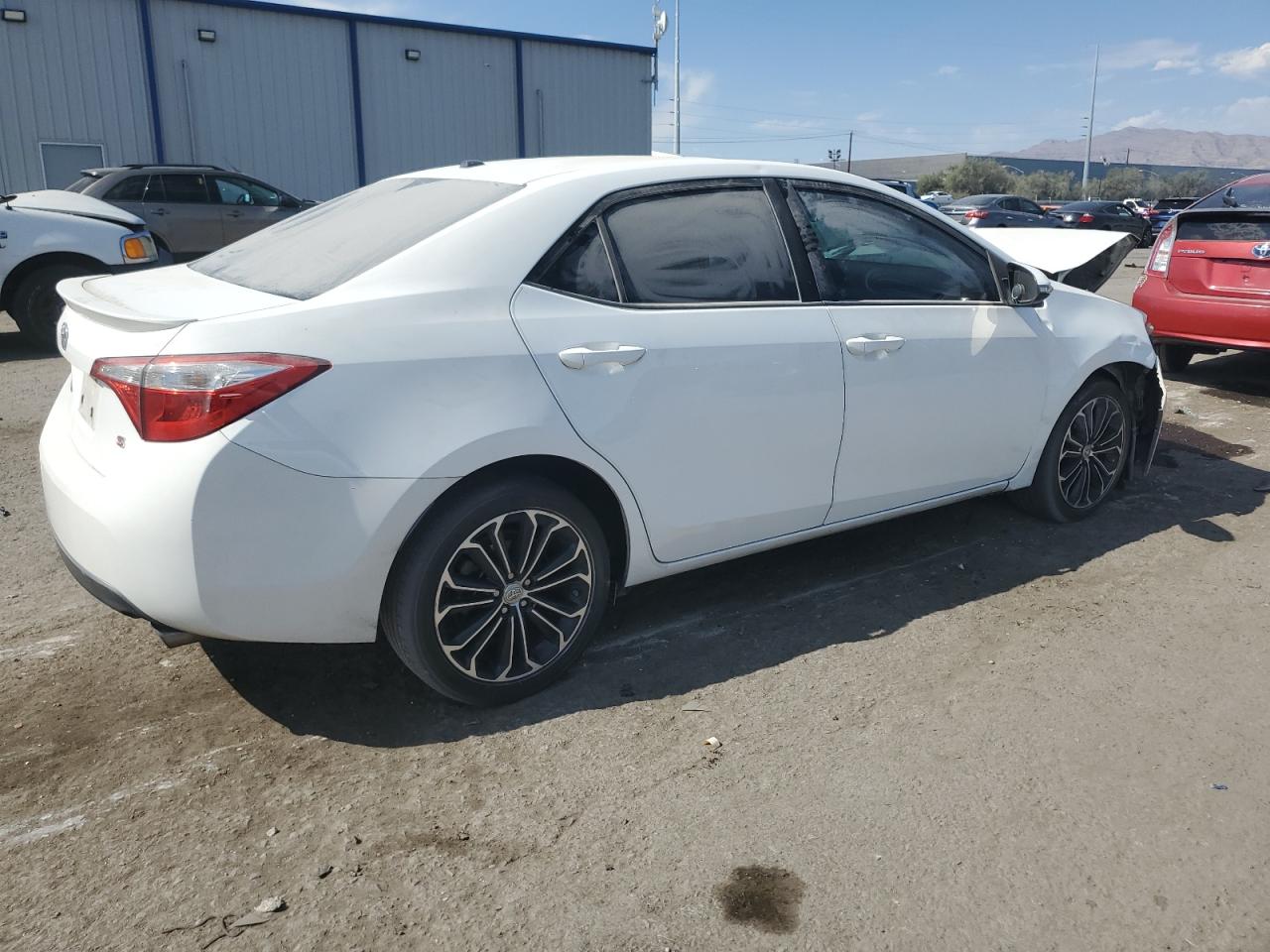 VIN 2T1BURHE4GC745528 2016 TOYOTA COROLLA no.3