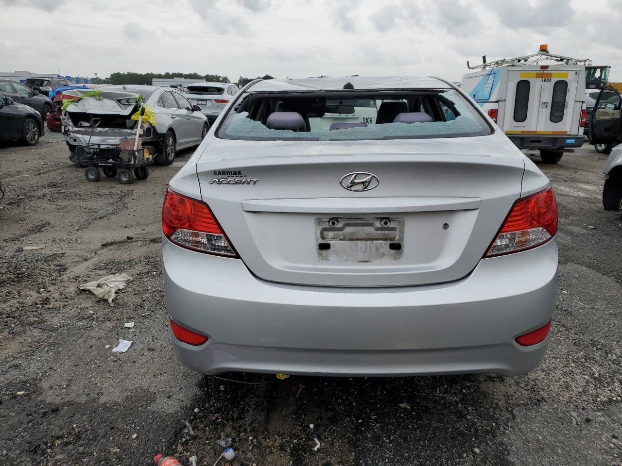 2013 Hyundai Accent Gls VIN: KMHCT4AE5DU330281 Lot: 74894494