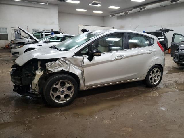  FORD FIESTA 2013 Silver