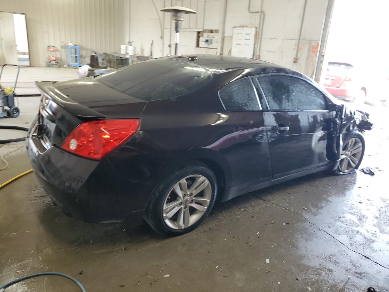 2010 Nissan Altima - Image 3
