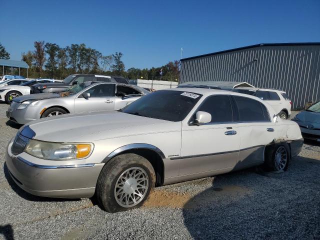 2002 Lincoln Town Car Signature en Venta en Spartanburg, SC - Side