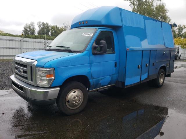 2014 Ford Econoline E450 Super Duty Cutaway Van