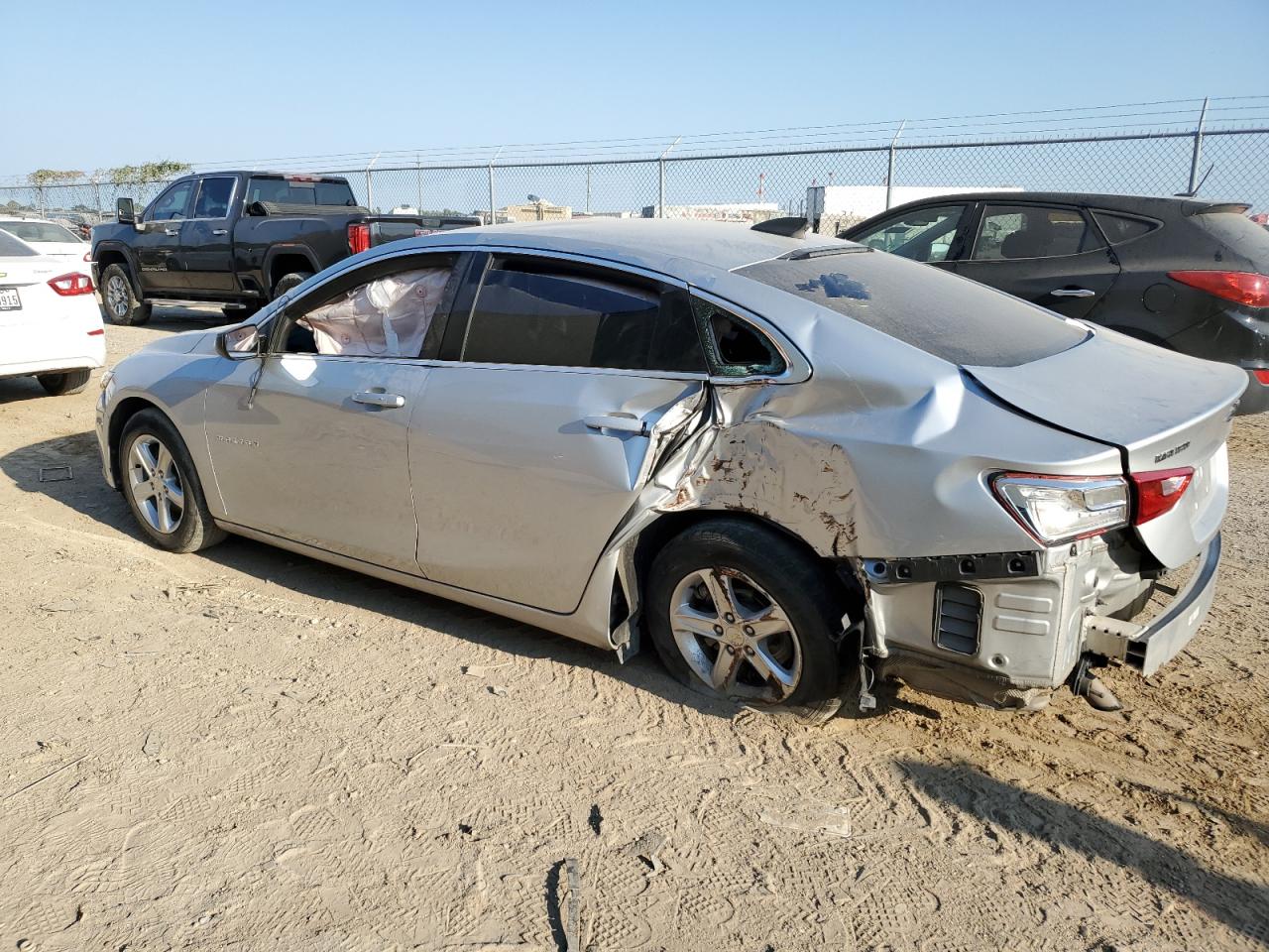 1G1ZB5ST5LF027355 2020 CHEVROLET MALIBU - Image 2