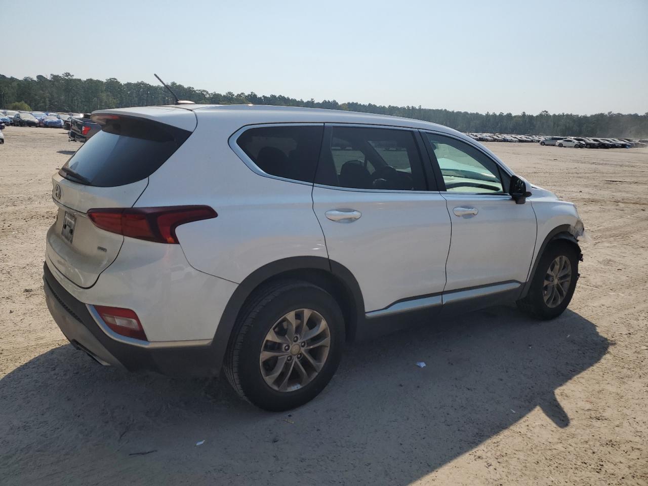 2019 Hyundai Santa Fe - Image 3