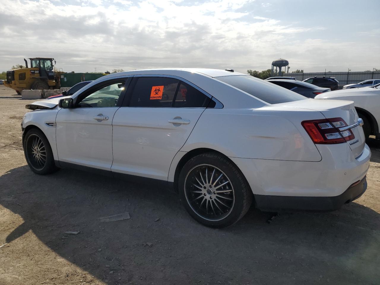 2013 Ford Taurus - Image 2