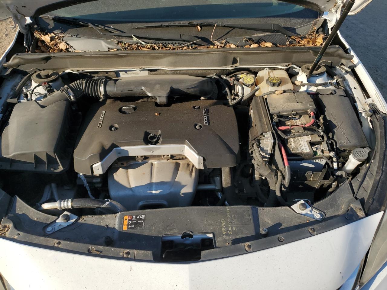2016 Chevrolet Malibu - Image 13
