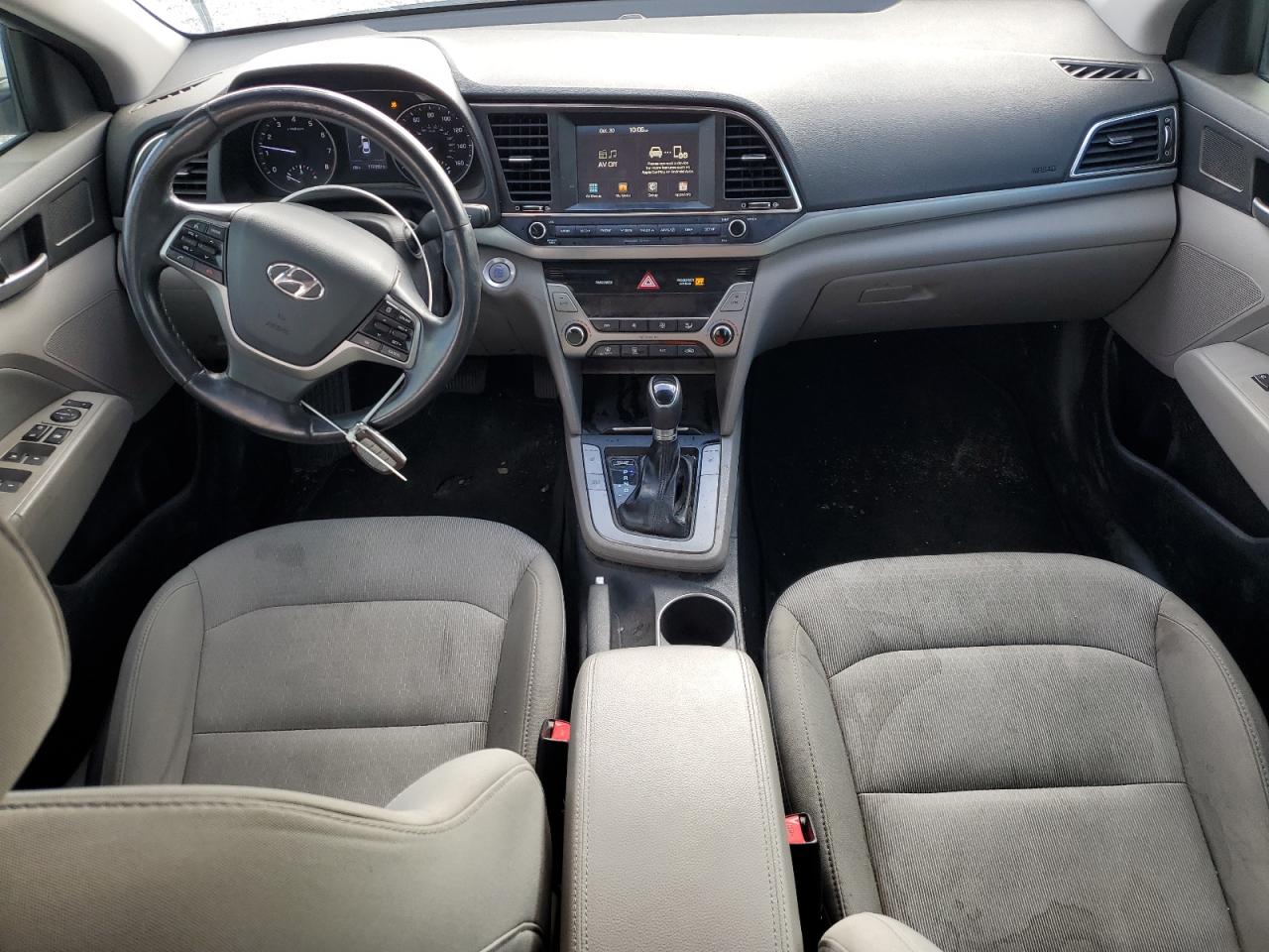 2017 Hyundai Elantra - Image 8
