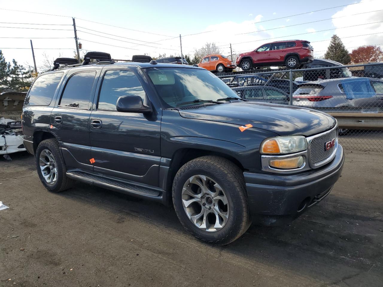 2004 GMC Yukon - Image 4