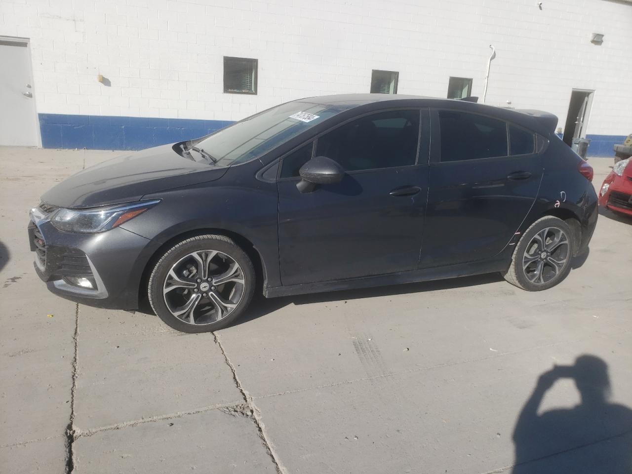 2019 Chevrolet Cruze - Image 1