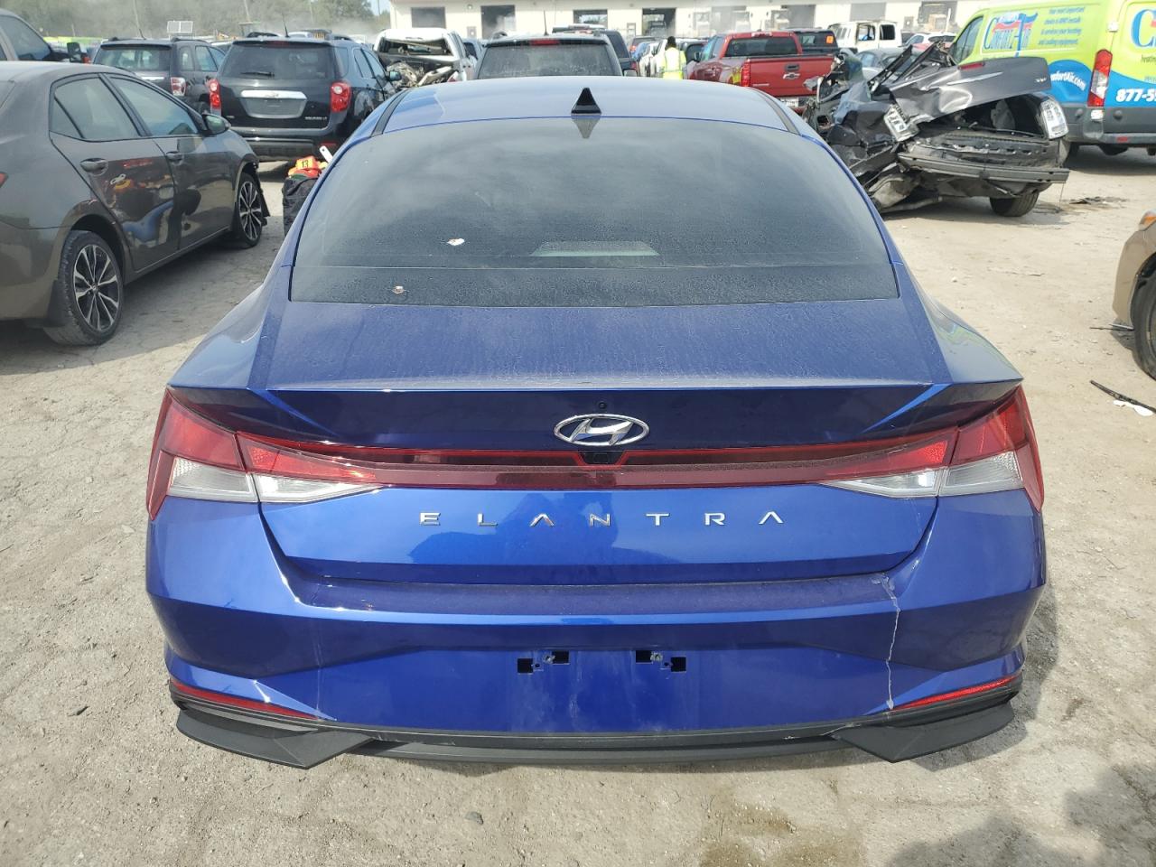 2023 Hyundai Elantra - Image 6