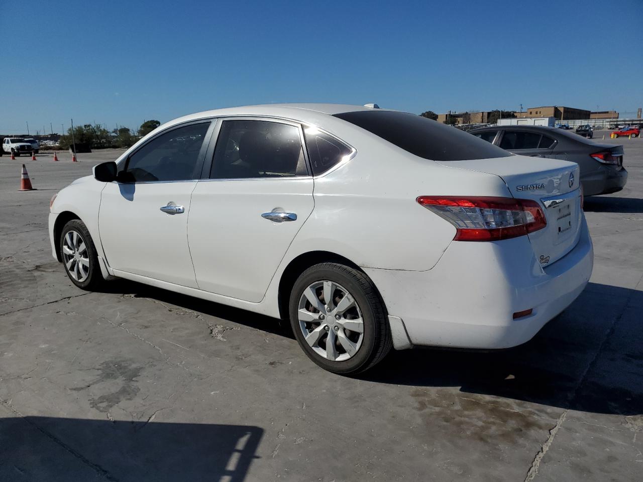 2015 Nissan Sentra - Image 2
