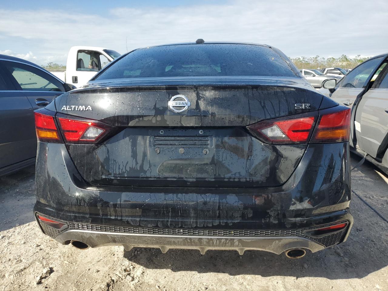 2019 Nissan Altima - Image 6